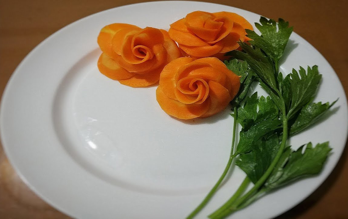 Bí quyết cắt tỉa cà rốt với hình dáng đa dạng, đơn giản mà đẹp